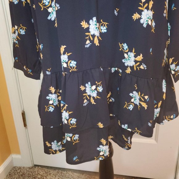 LOFT Floral Dress - Picture 2 of 8